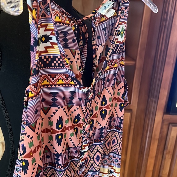 Geometric Colorful Romper - Picture 4 of 6